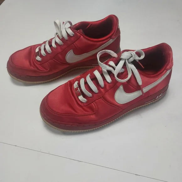 NIKE AF1 Air Force 1 Vintage Women's Sneakers Size Valentines Red Satin